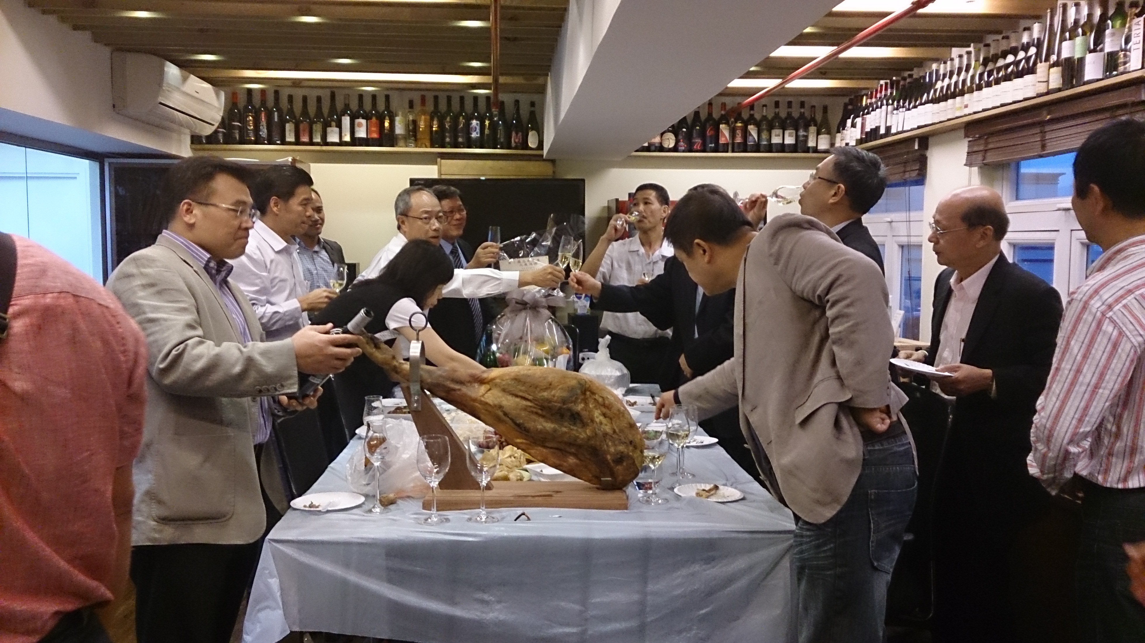 品嚐紅酒分享會聯誼活動